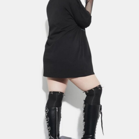 ETERNAL LONELY VIGIL FISHNET GRAPHIC TEE - Picture 2 of 4